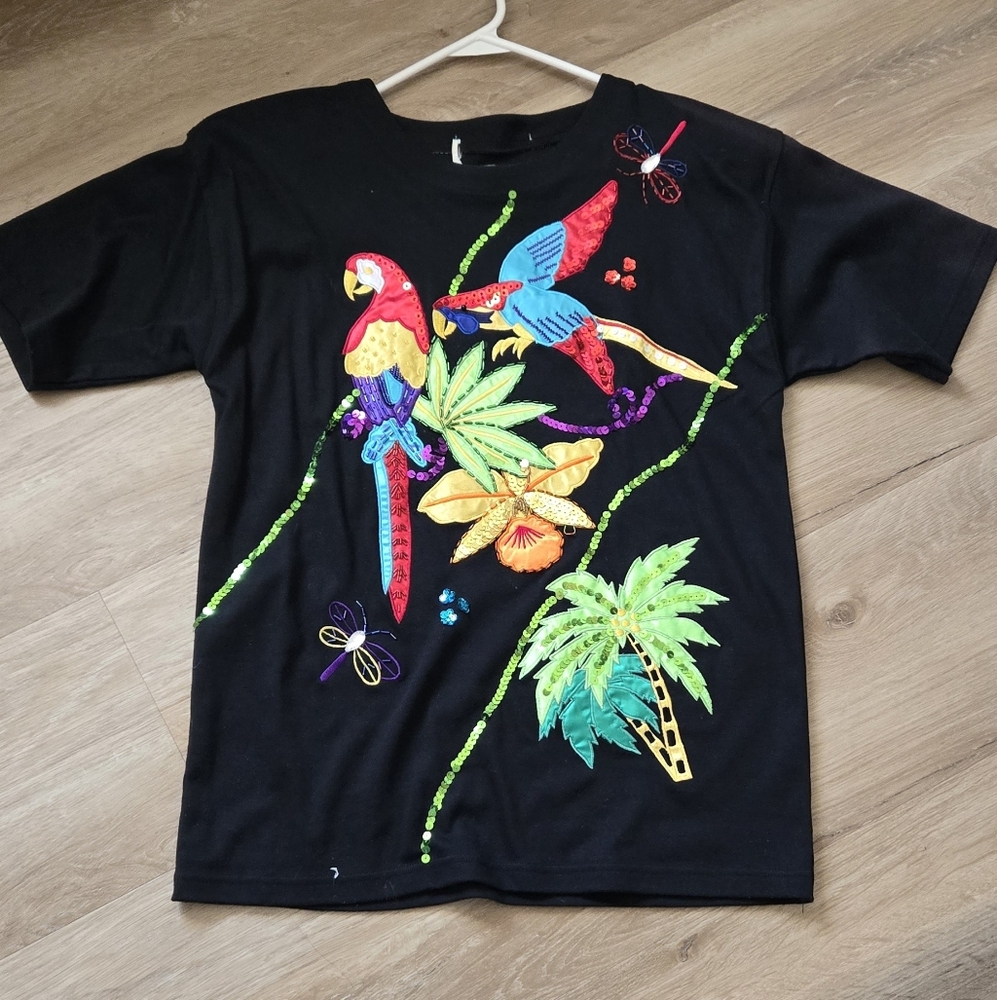Tropical Parrot Black Tee